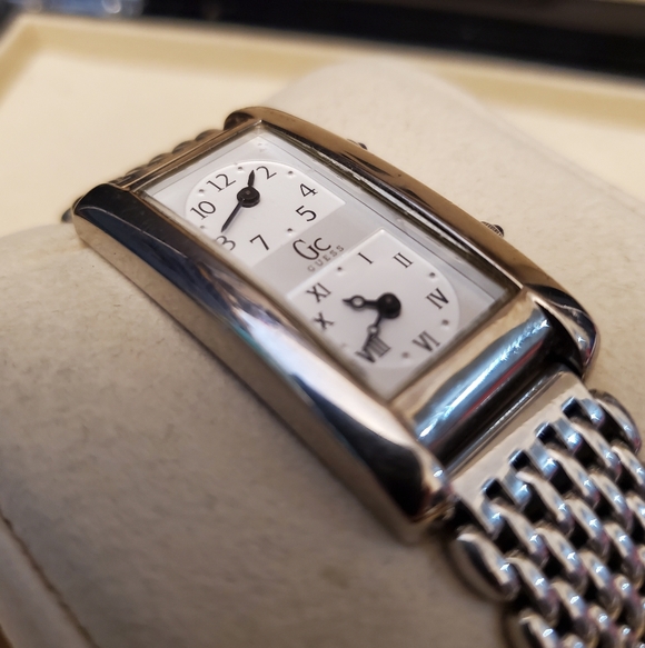 Guess Two Timer Wristwatch - Picture 7 of 14